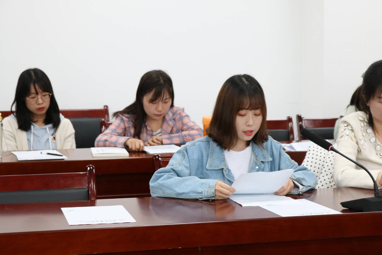 研究生发言
